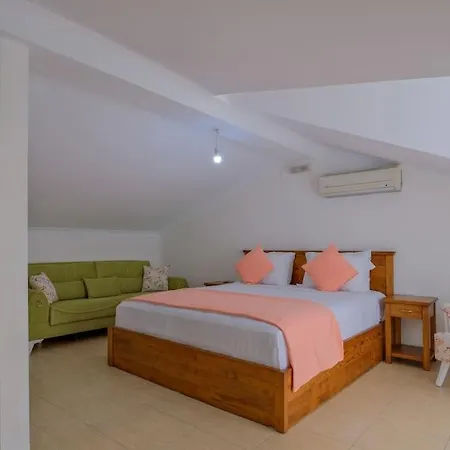 Rose Calis Villa *