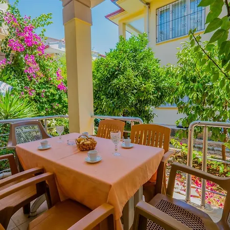 Rose Calis Hotel 3*